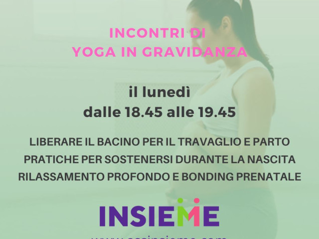 Yoga in gravidanza assoc. Insieme